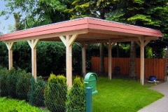 Doppelcarport Akzent mit Landhausschindelblende